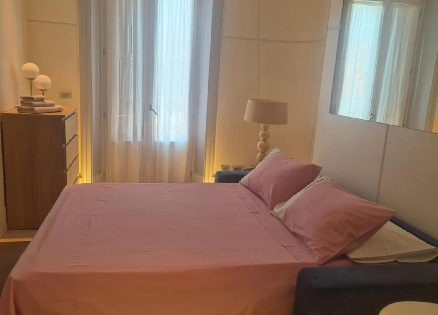 Ferienwohnung Attico Cavour Prati, Vicino Piazza Navona, Castel Sant'Angelo E San Pietro Rom Italien